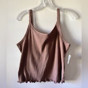 Old Navy Fitted Cropped Lettuce Edged Rib-knit tank top. Size XL Tall